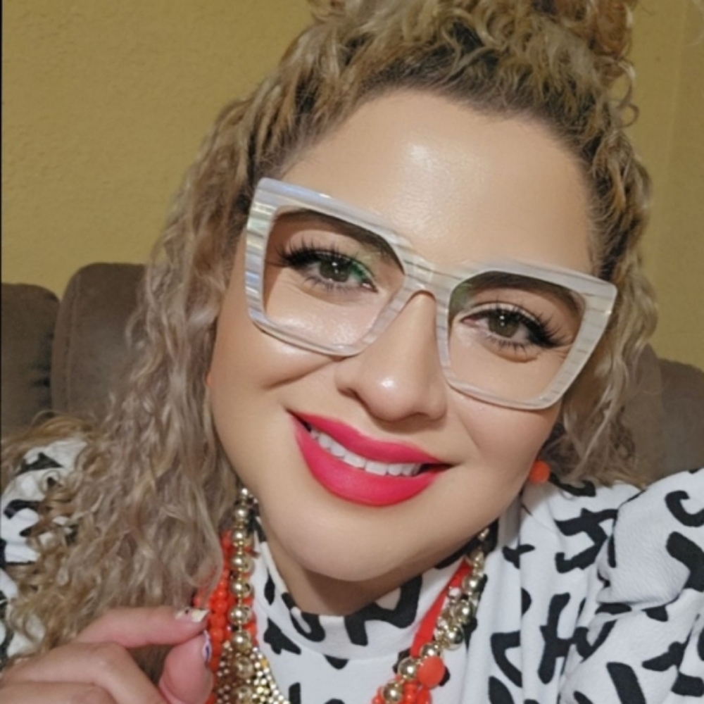 Talia Moreno at Glamour Salon in Garden City, KS