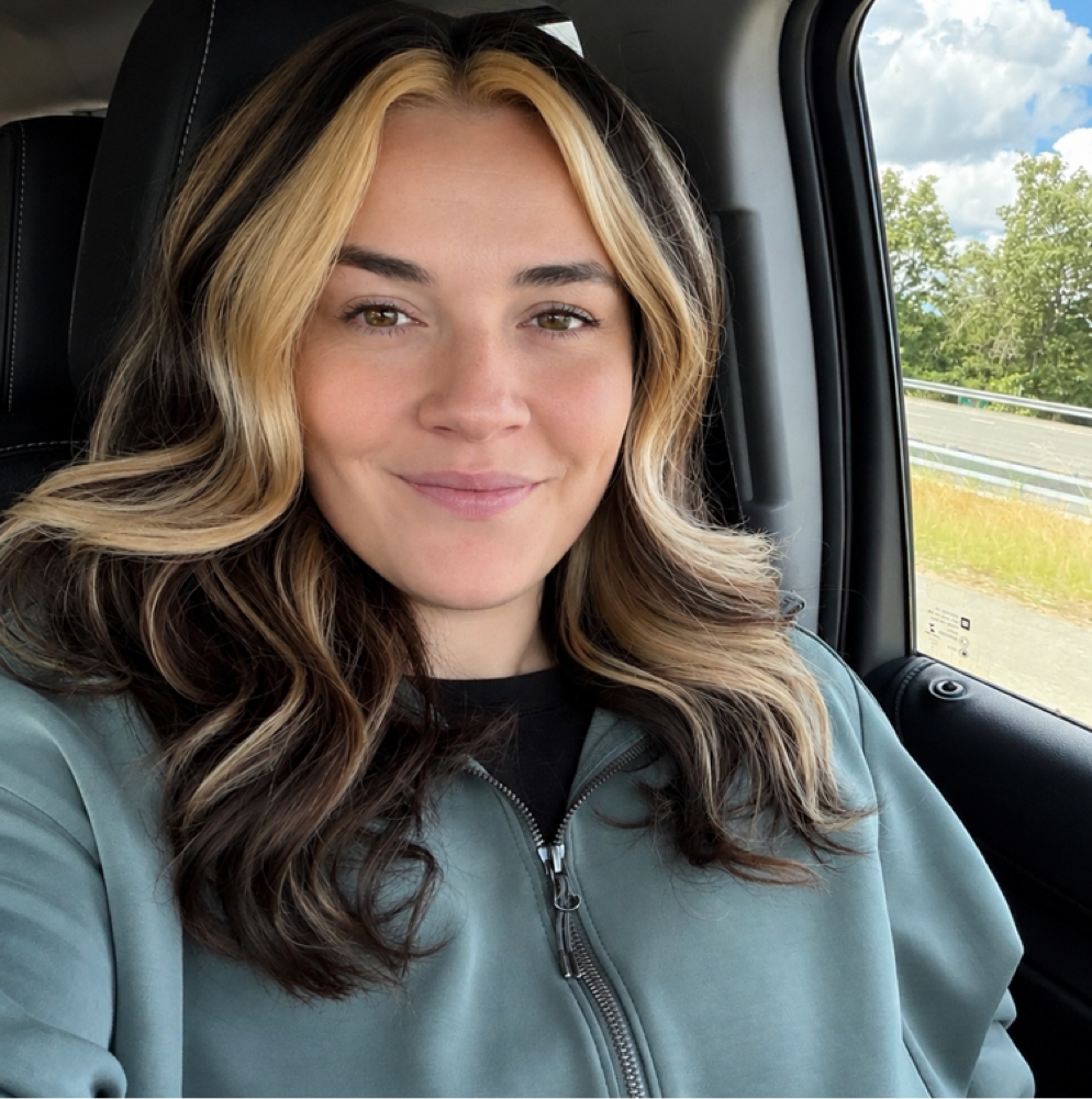Shayanna Markham, Massage Therapy at Hourglass Beauty Bar in Vacaville, CA