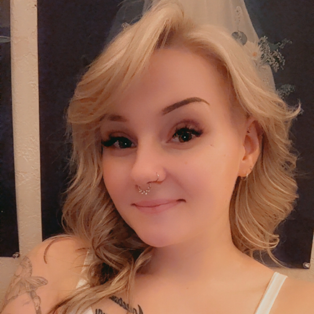 Jackie Newland at 007 Beauty Bar in Willard, OH