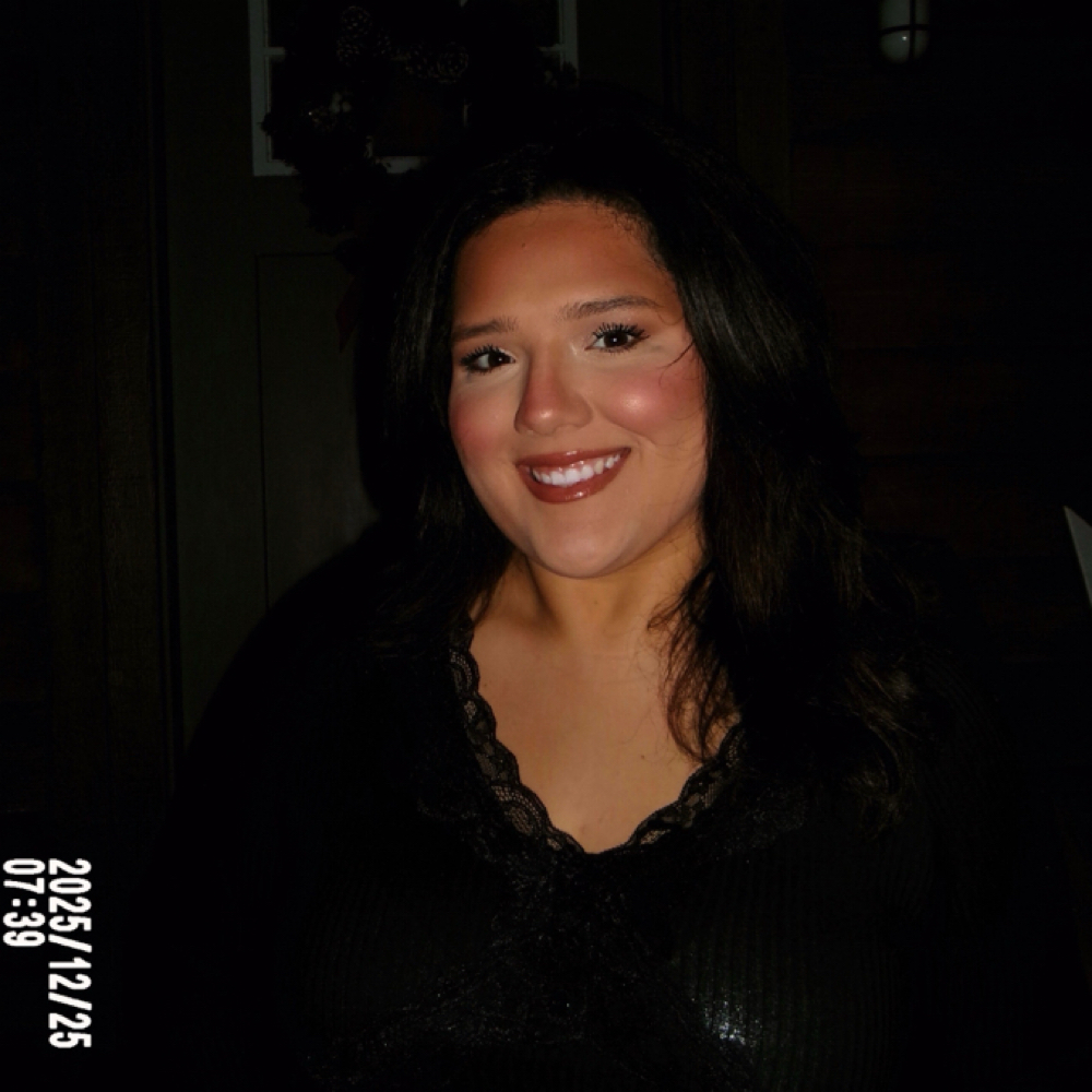 Melyna Morales at Salty Mane Beauty Bar in Marianna, FL