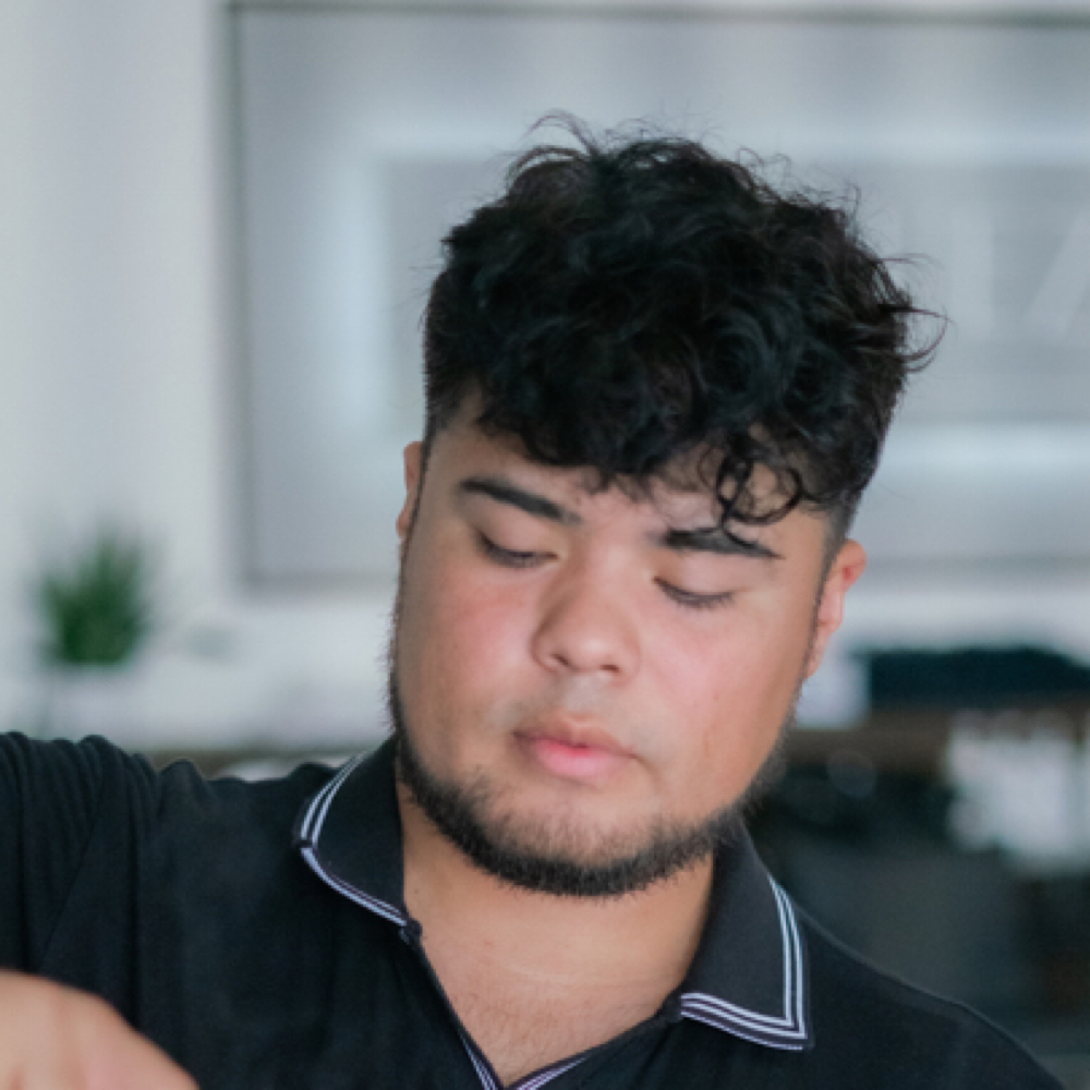 Alex Gomez