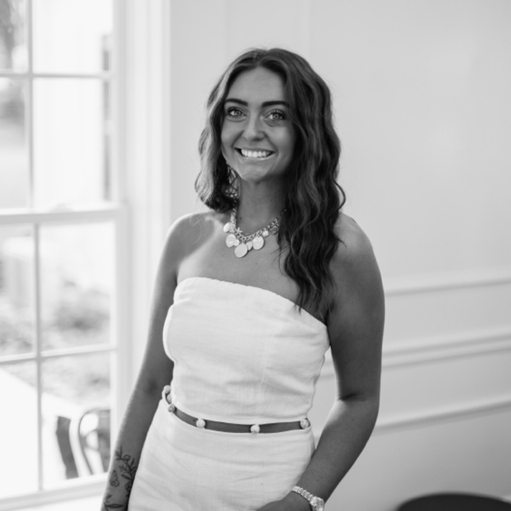 Emma Morgan at Extended Beauty Bar in Dallas, GA