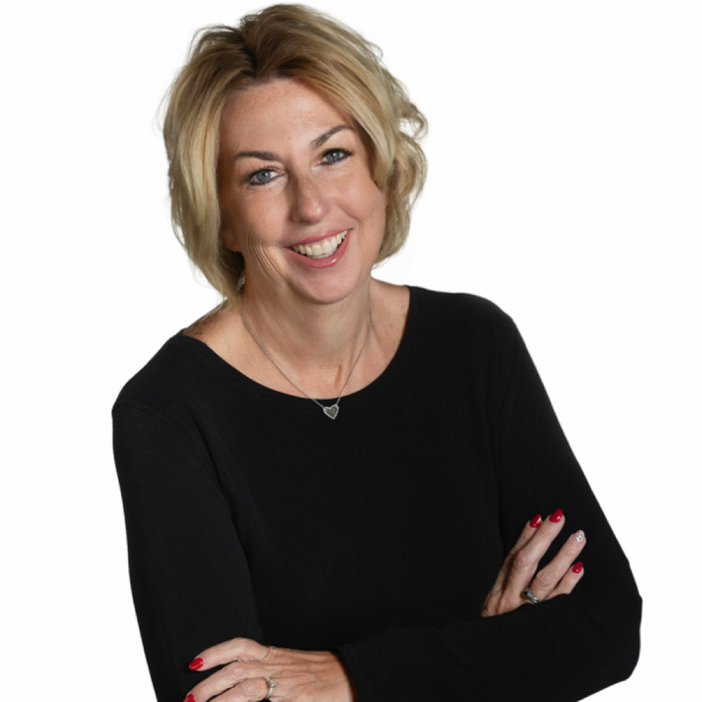 Jennifer Rellergert at All You Beauty Bar in Saint Charles, MO