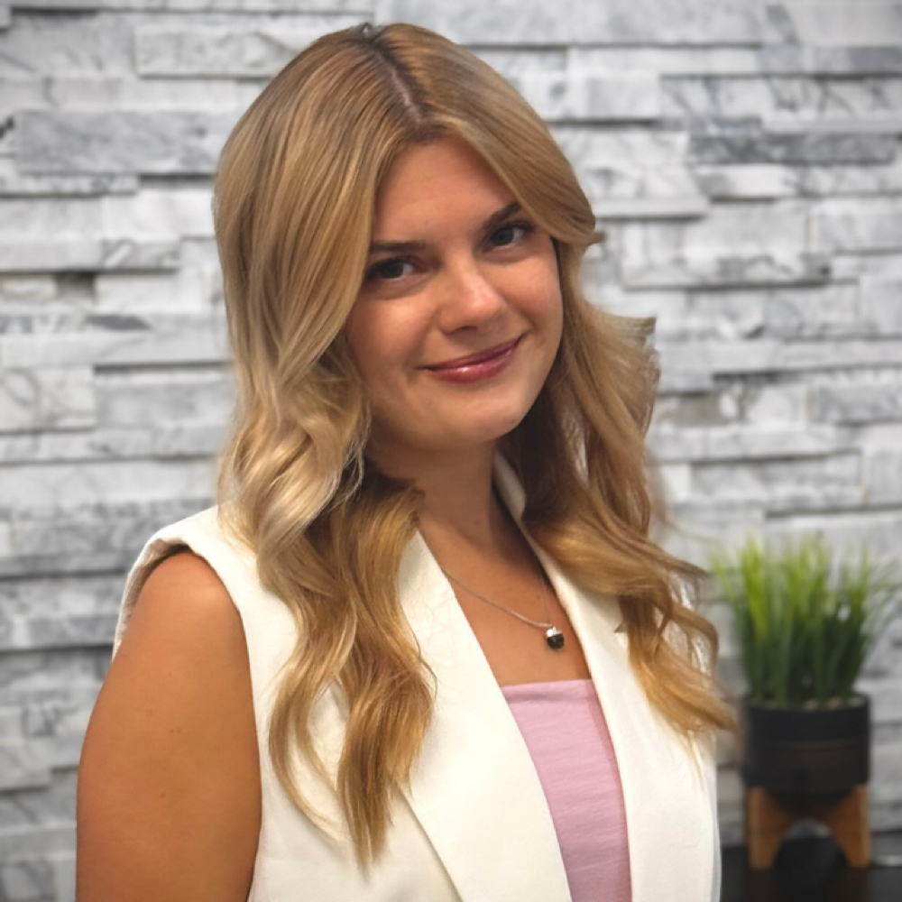 Kristen Eiden at Salon Sol in Naples, FL