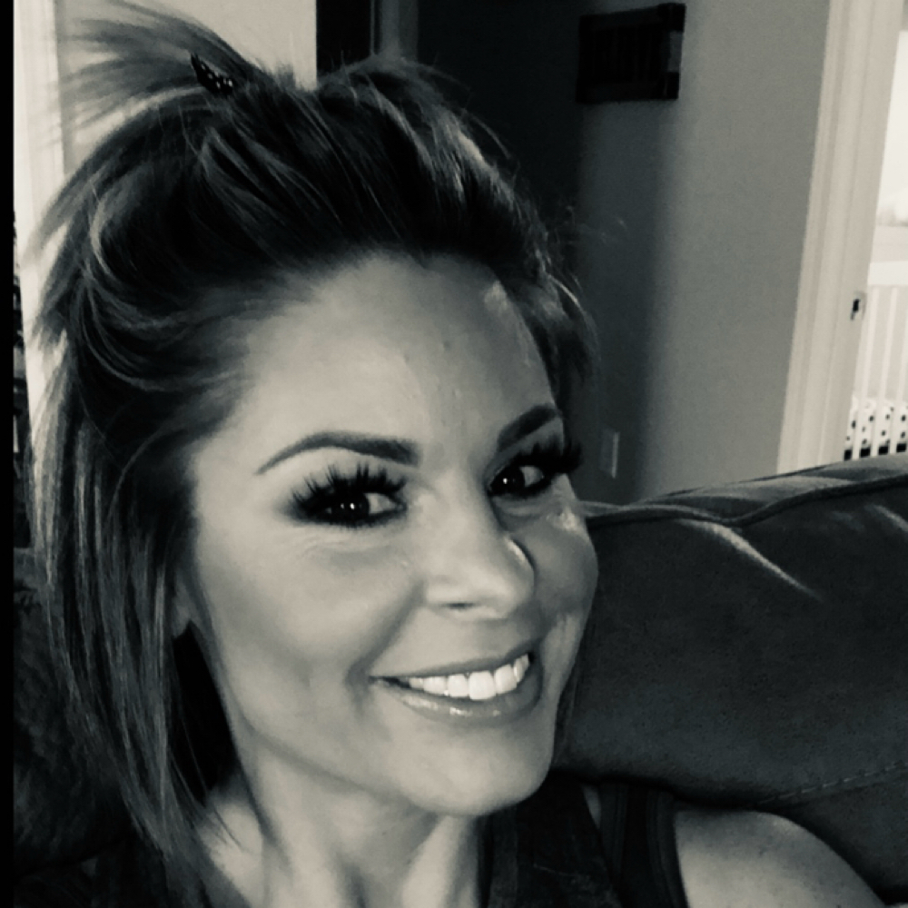 Mallory Tormoehlen at Sunshine McKay Hair Co in Jeffersonville, IN