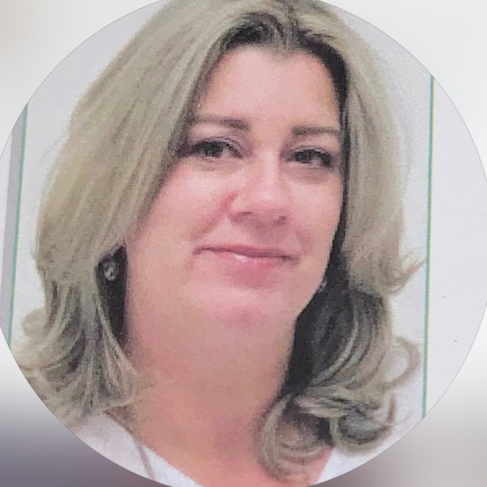 Adriana Tavares at SOLO BEAUTY SALON in Elizabeth, NJ