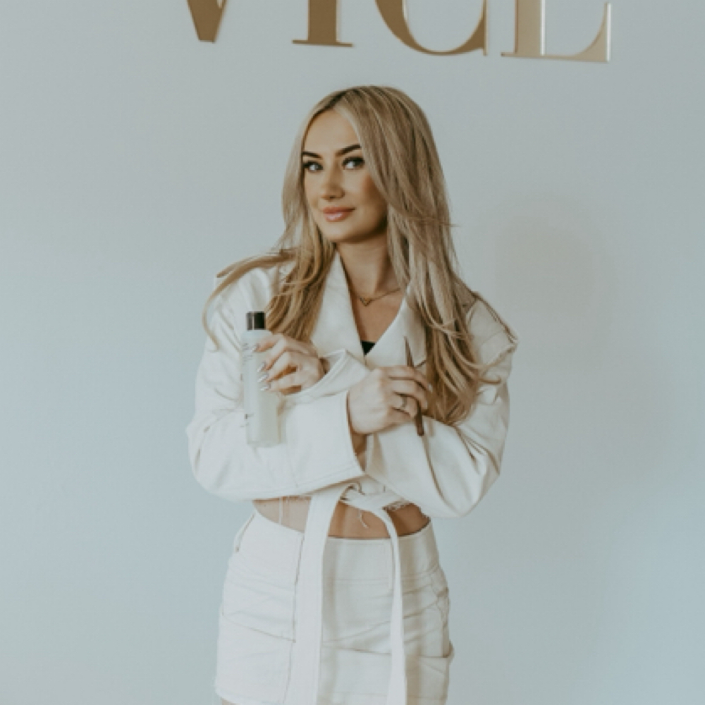 Alexis Terra