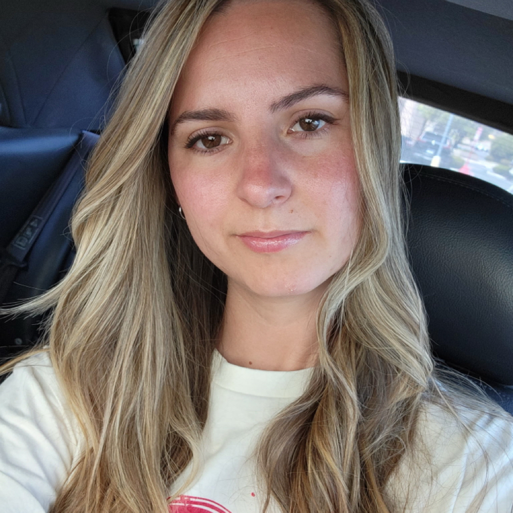 Leah Sterger at Marćinow Salon & Style in Costa Mesa, CA