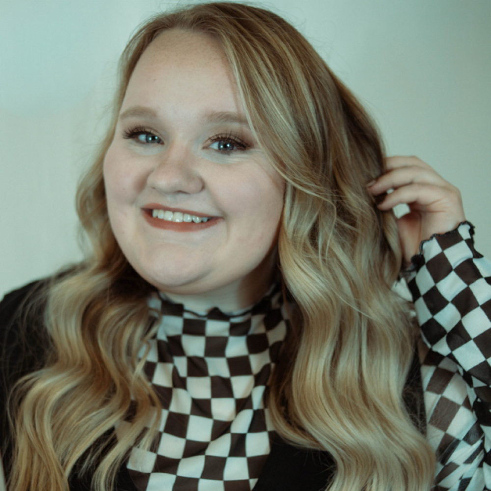 Chloe Green at Shearly Southern Salon in Pickens, SC