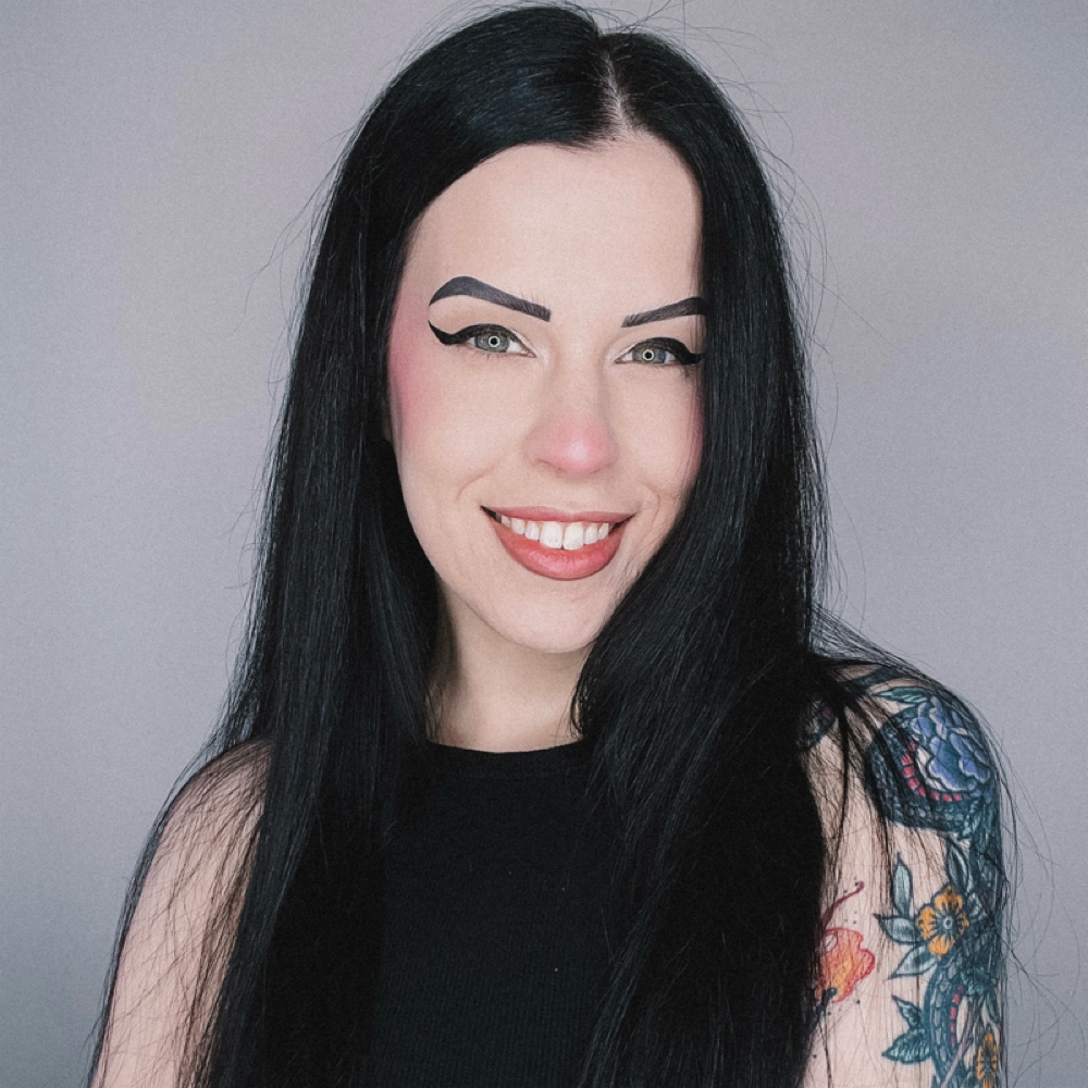 Leigh Kreft at Luxy Lou’s in St. Louis, MO