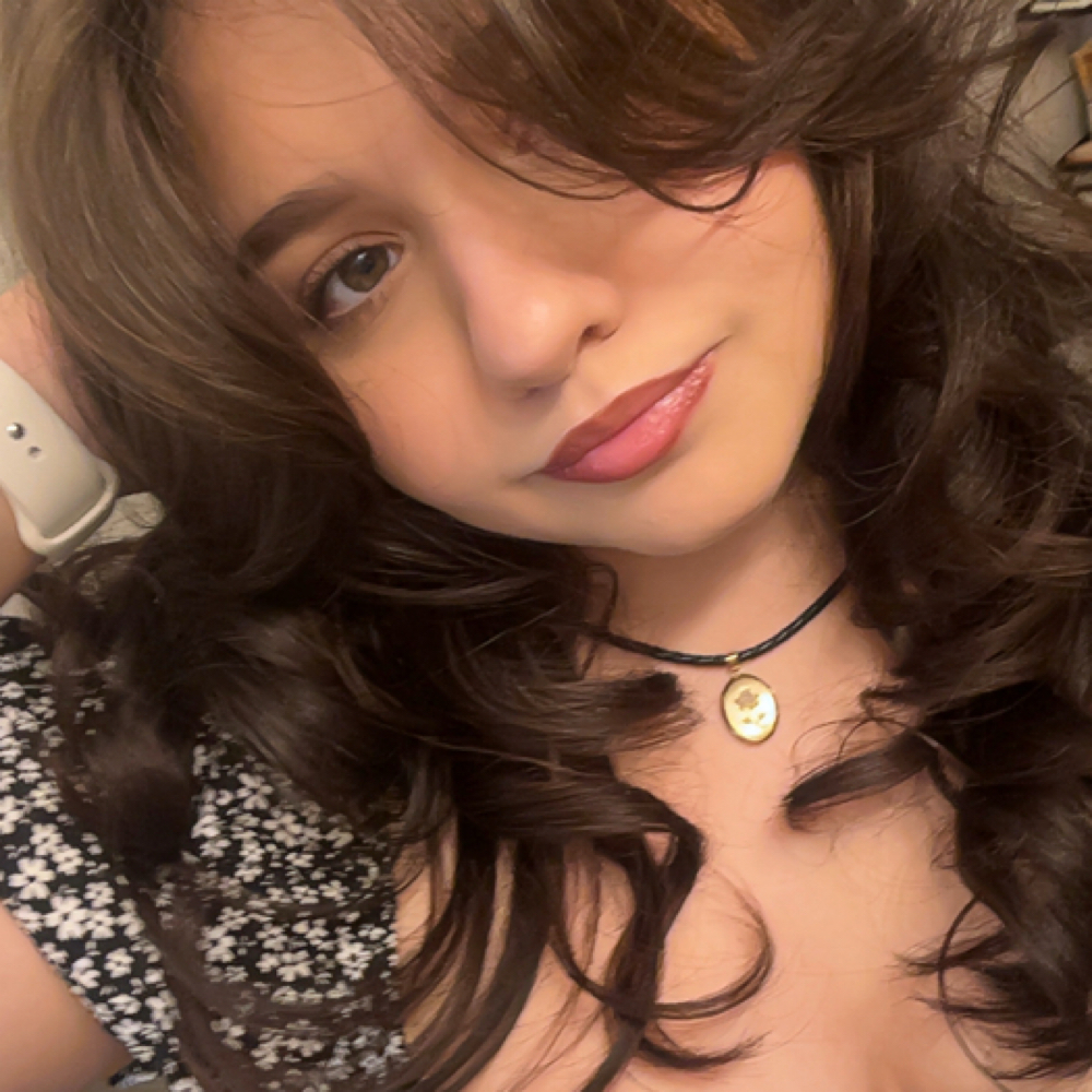 Ariana Flores
