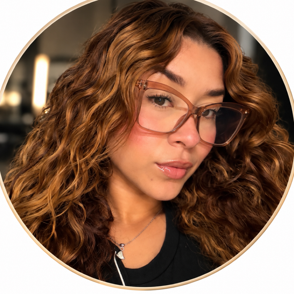Krystal Yournet at The Revo Beauty Parlor in Carolina, PR