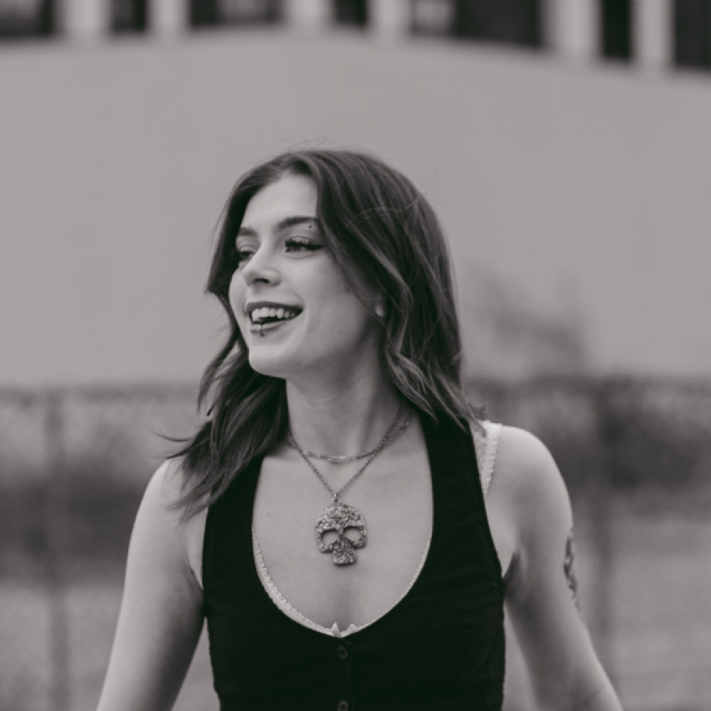 izzy woodard at Pretty Girl Ave in Franklin Tn, TN