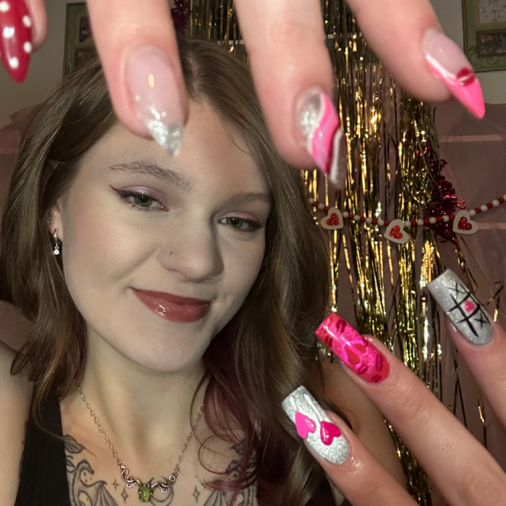 Rowan Jones at Michele's Nails in Port Huron, MI
