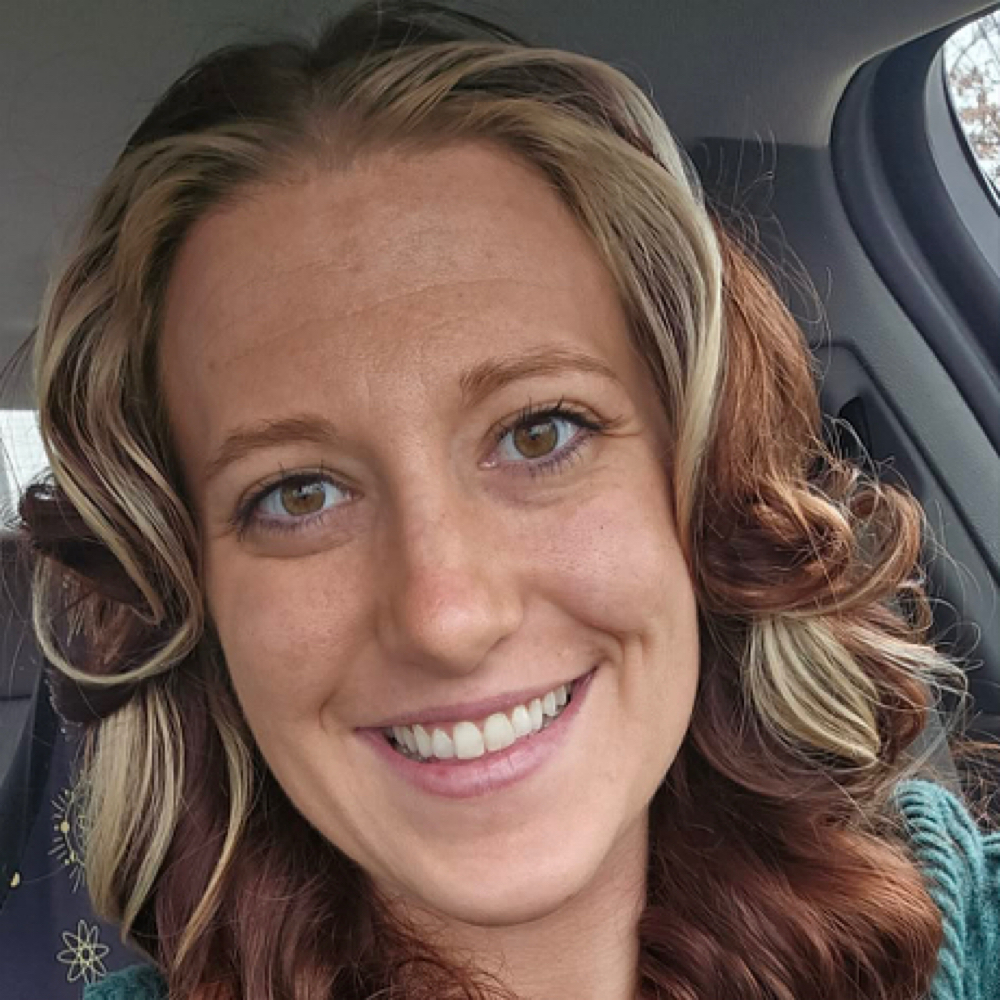 Kelsea Zentz at Curl Up & Dye LLC, Ottawa Ks in Ottawa, KS