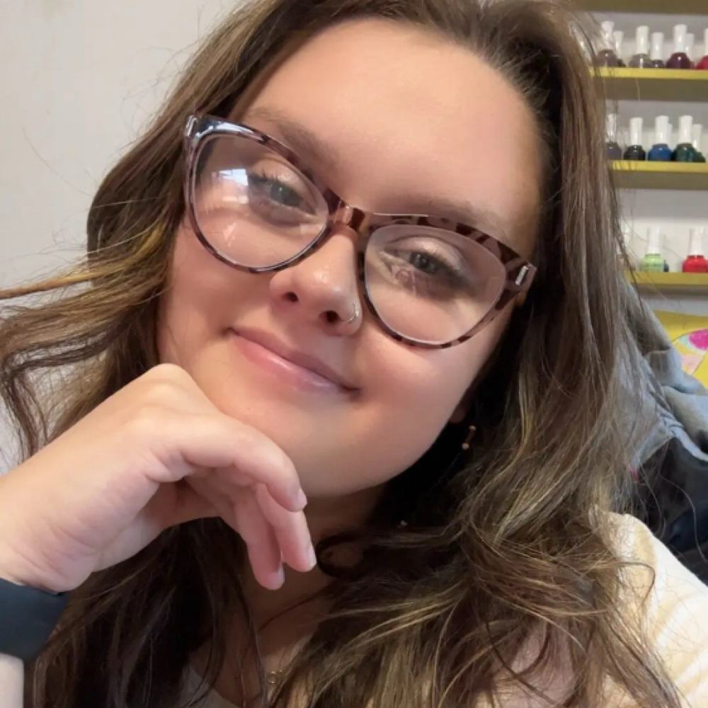 Tori McManus (Nails)