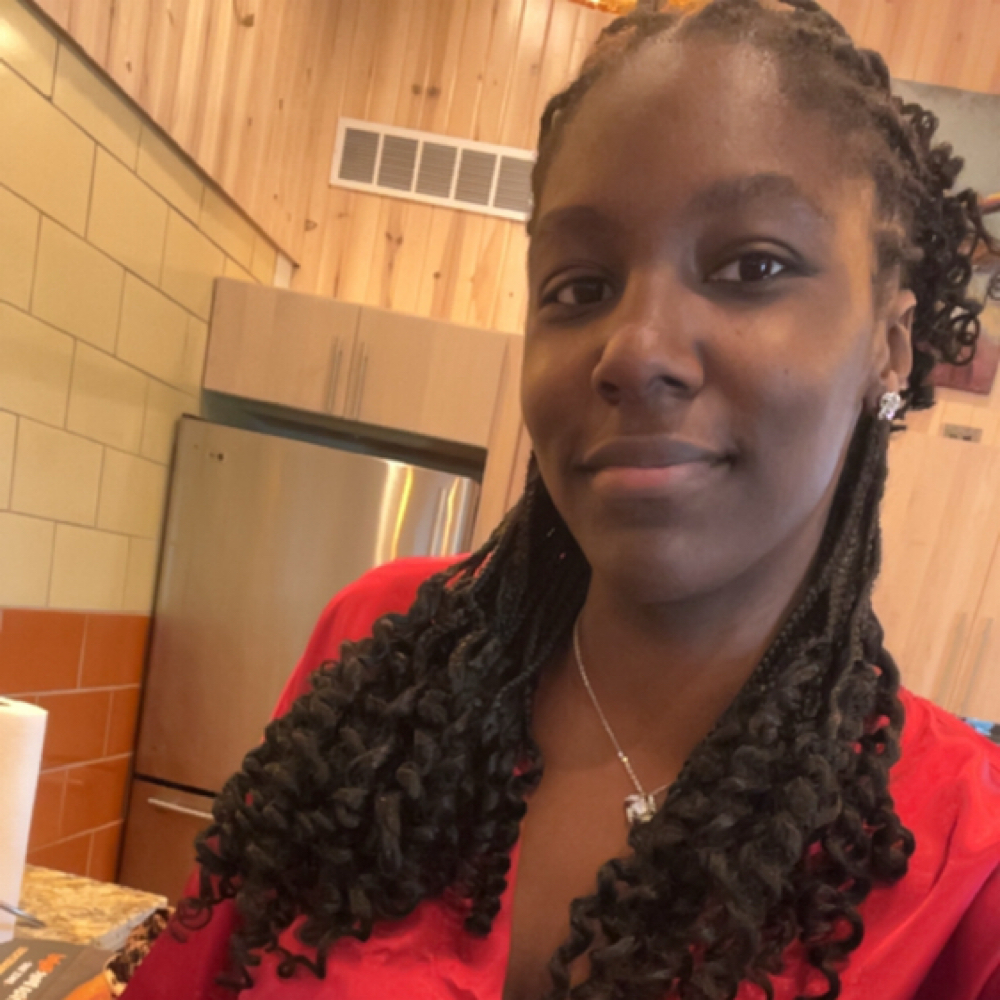 Raven Russell at Double R beauty bar in Sandusky, OH