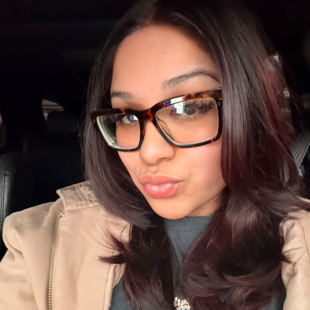 Viviana Valenzuela at Luna Nails Studio in Carteret, NJ