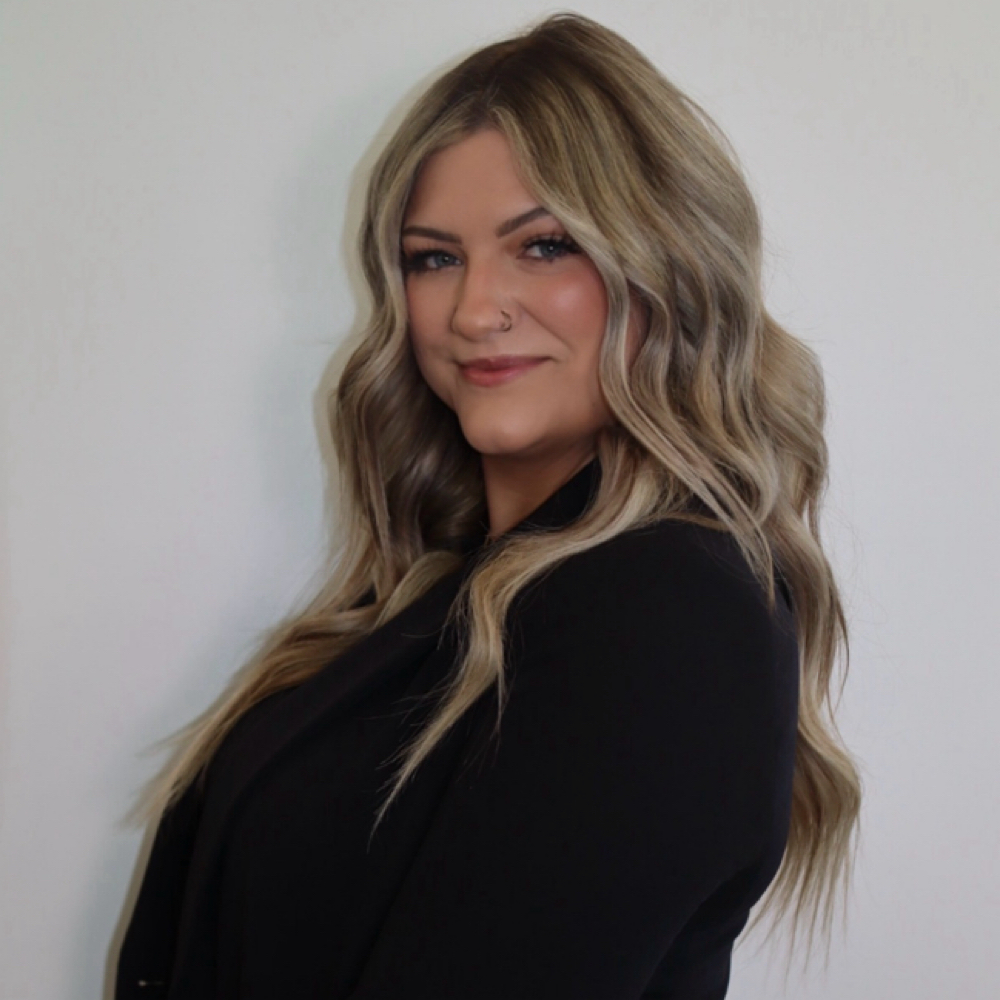 Maria Pappas Loberger at Black Rose Beauty Studio in Oregon City, OR