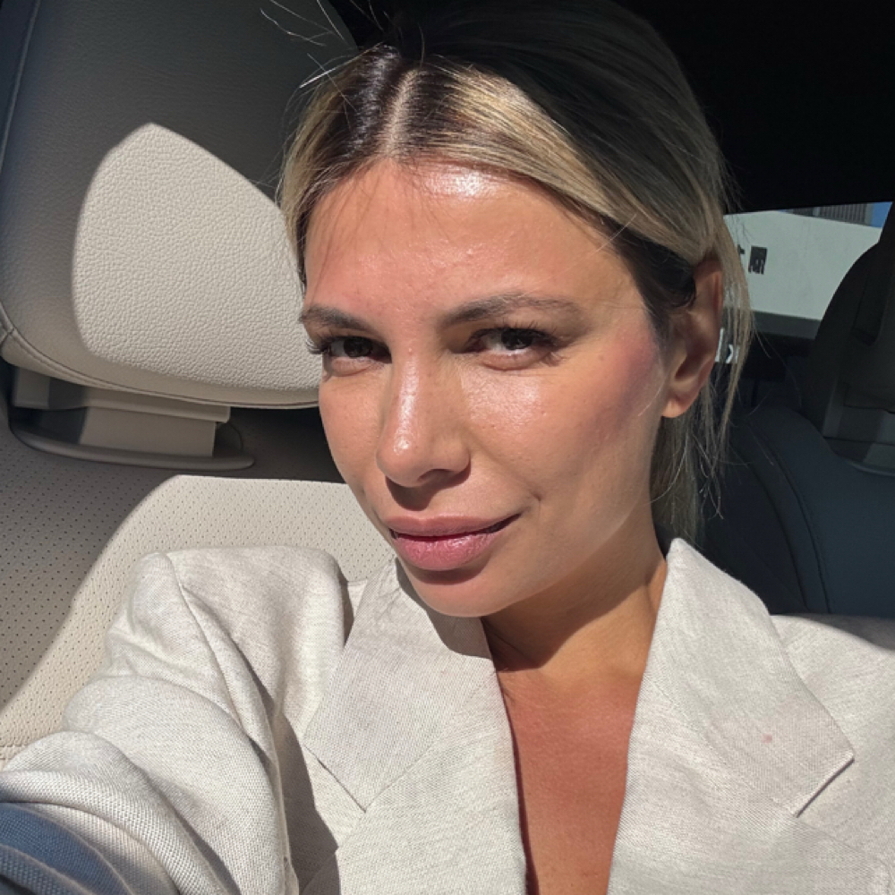 ANISA Hairstylist at JUVU BEAUTY in Irvine, CA