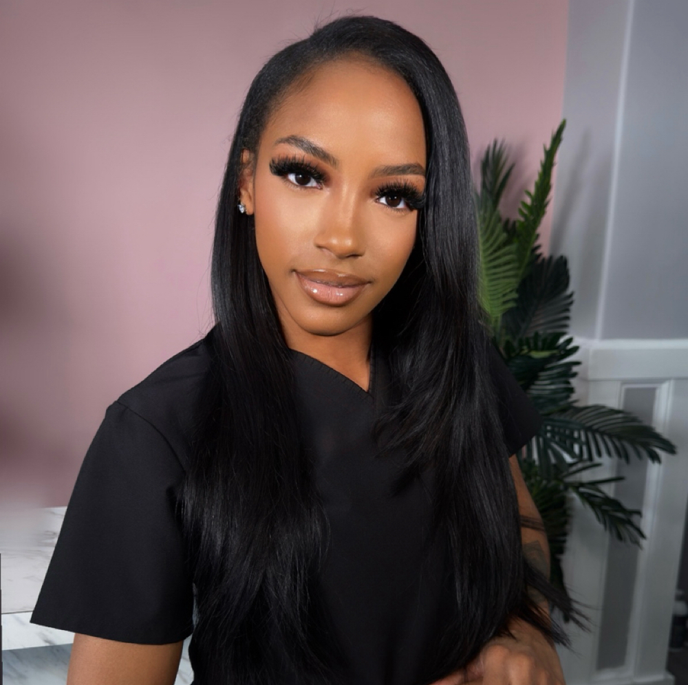 Taylor Stegall at Experience Beauty Salon in Olive Branch, MS