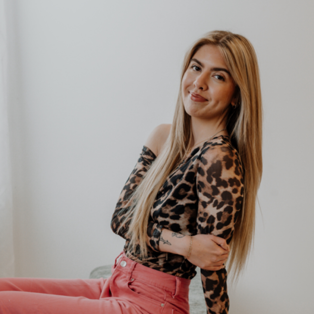 Kyleigh Stiltner at Oak & Ivory Beauty Co in London, OH