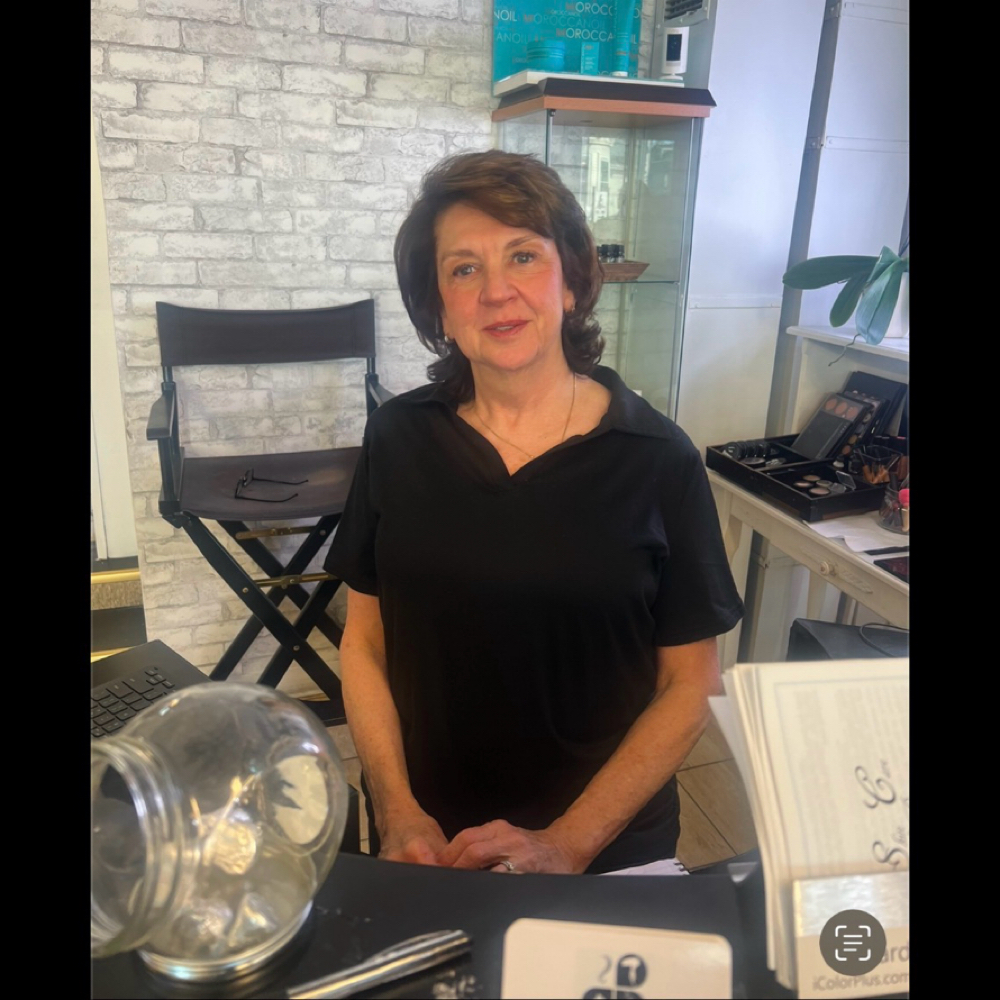 Debbie Carter at COLOR PLUS By Idania in Peabody, MA
