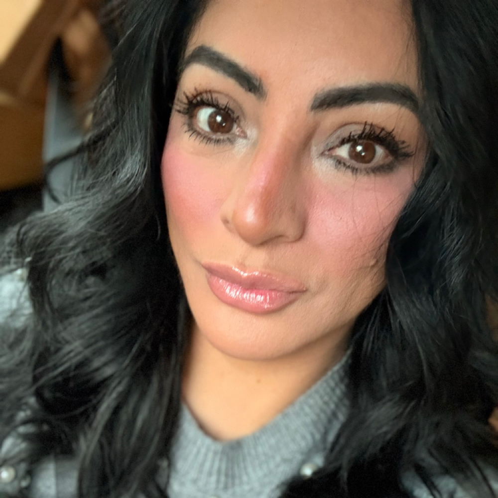 Larissa Lash Specialist