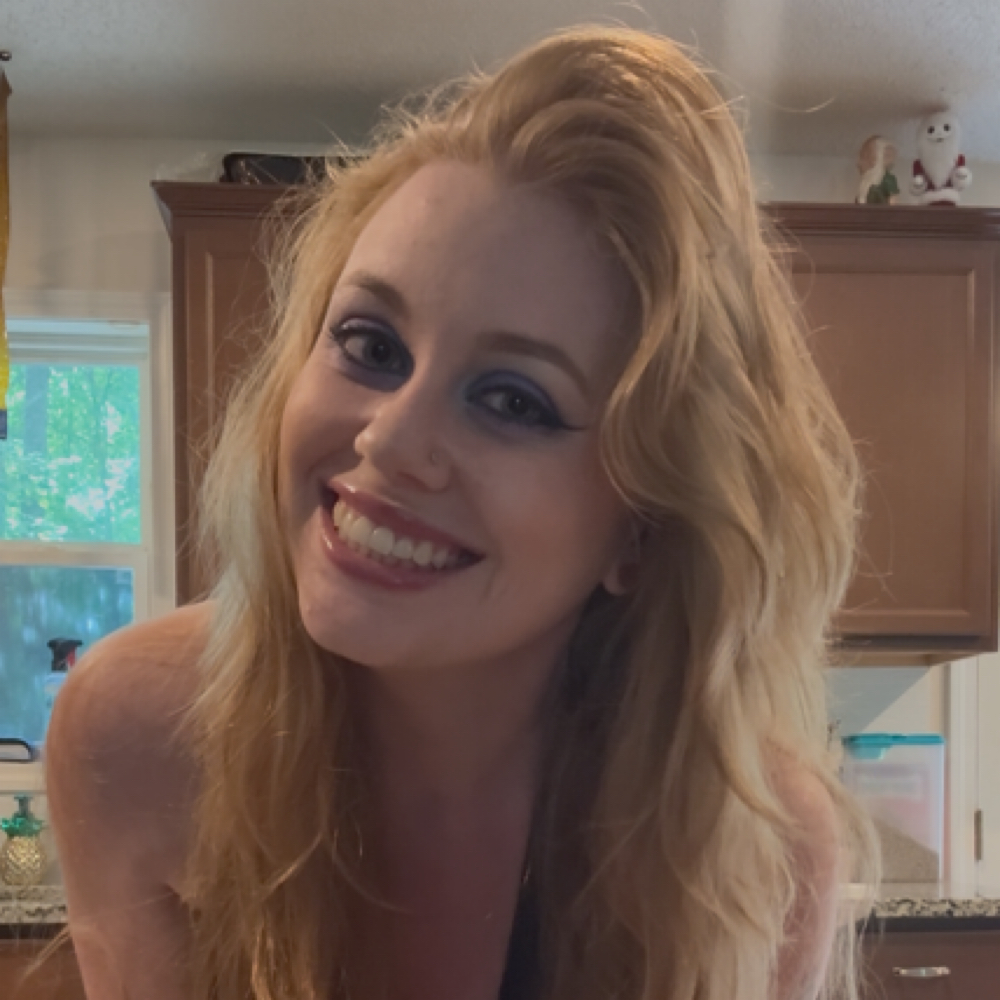 Carli Prescott at Adam And Eve Barbershop in Cumming, GA