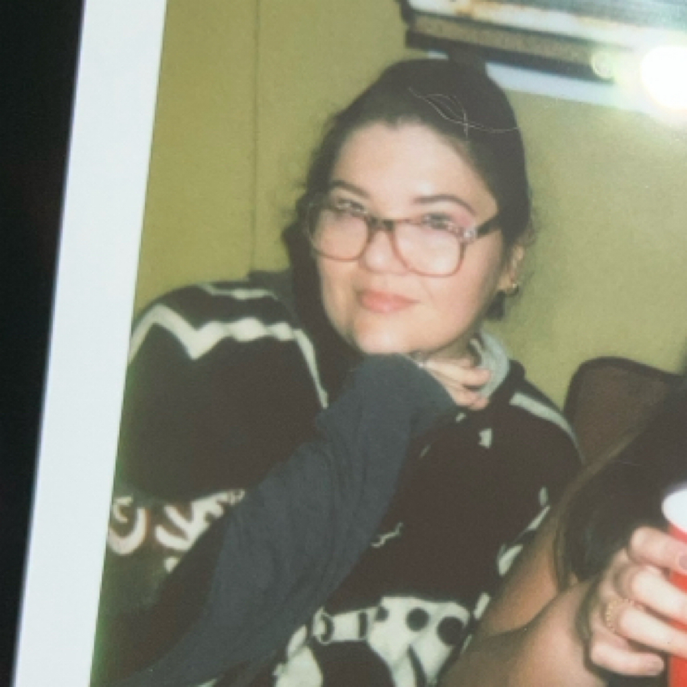 Jessica Méndez at Dara Studio Nail Art in Hermosa Beach, CA