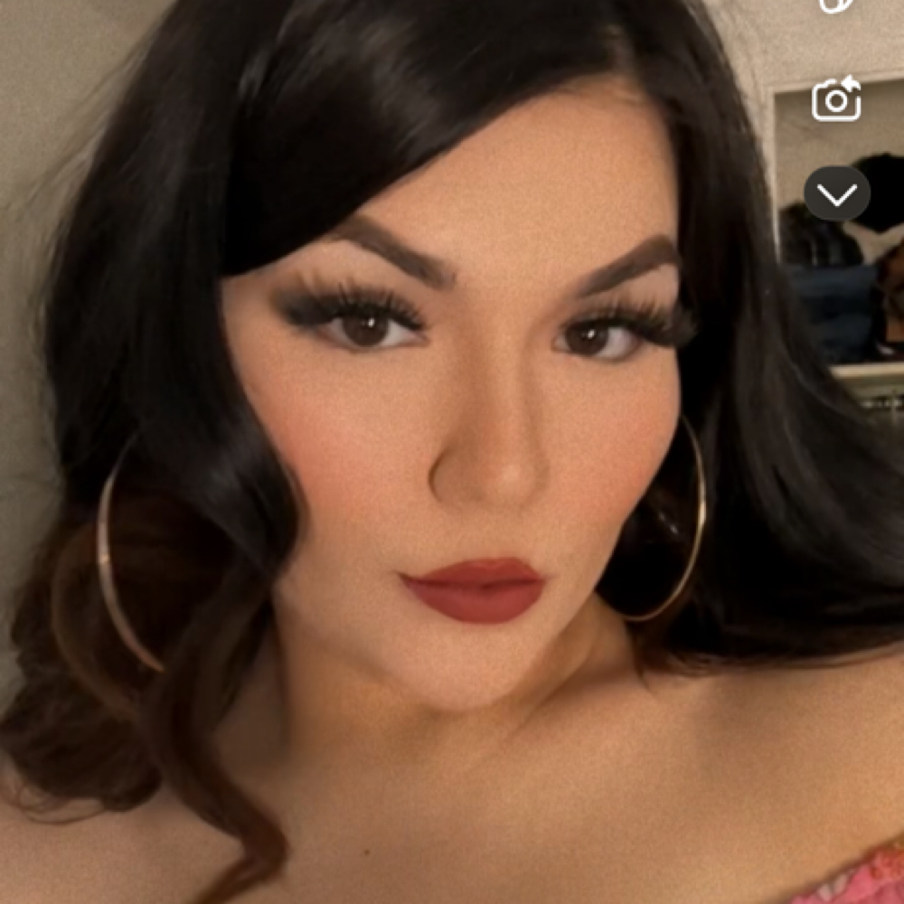 Evelyn A at Werx Salon in Tucson, AZ