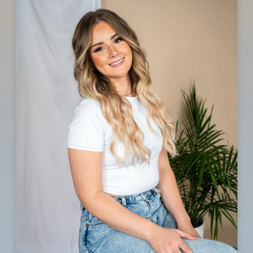 Sadie Spangenberg at Moonstone Spa Room in Middletown, NY