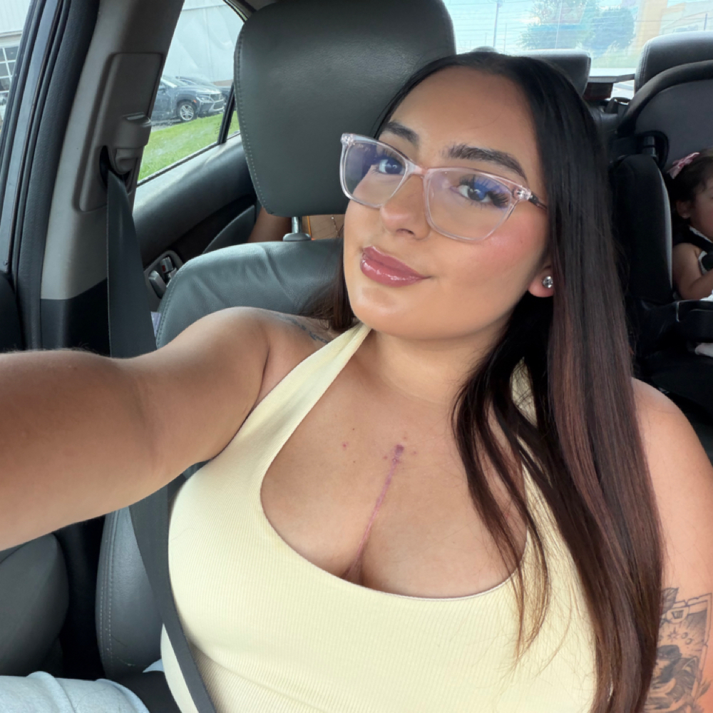 Alondra Ramirez at Jade Nail Society in Bethany, OK