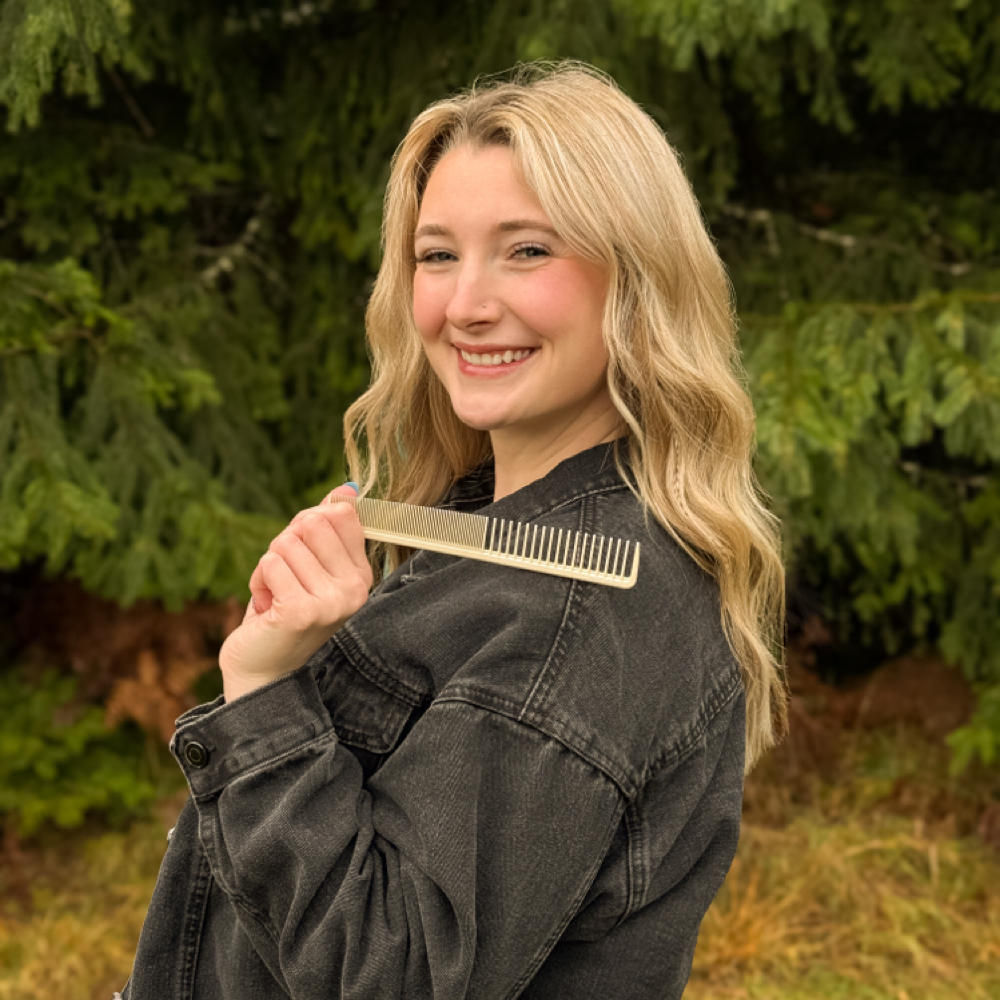 Mackenzie Burton at Hello Gorgeous Salon in Hillsboro, OR