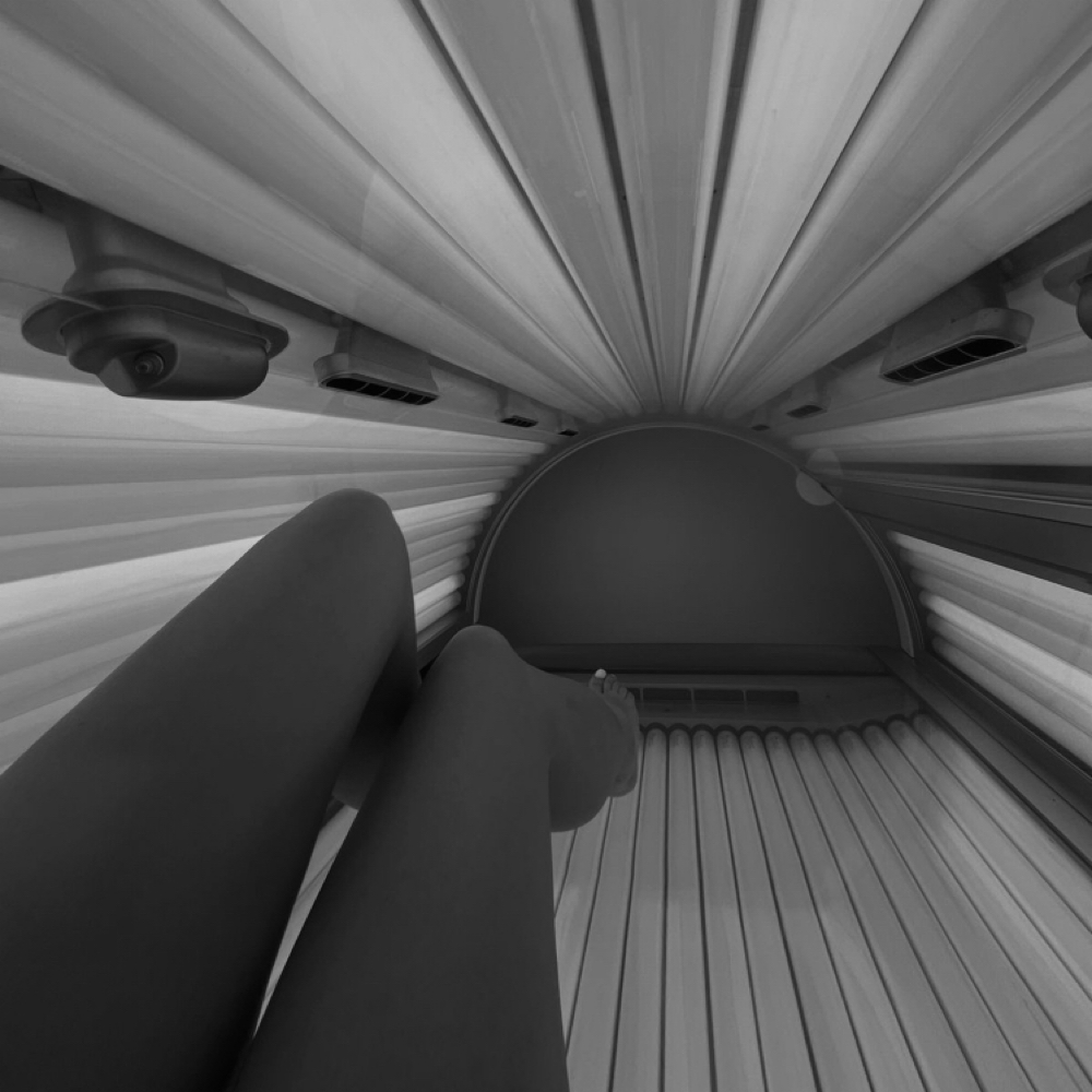 Tanning Bed at Salon Idyll in Rochelle, IL