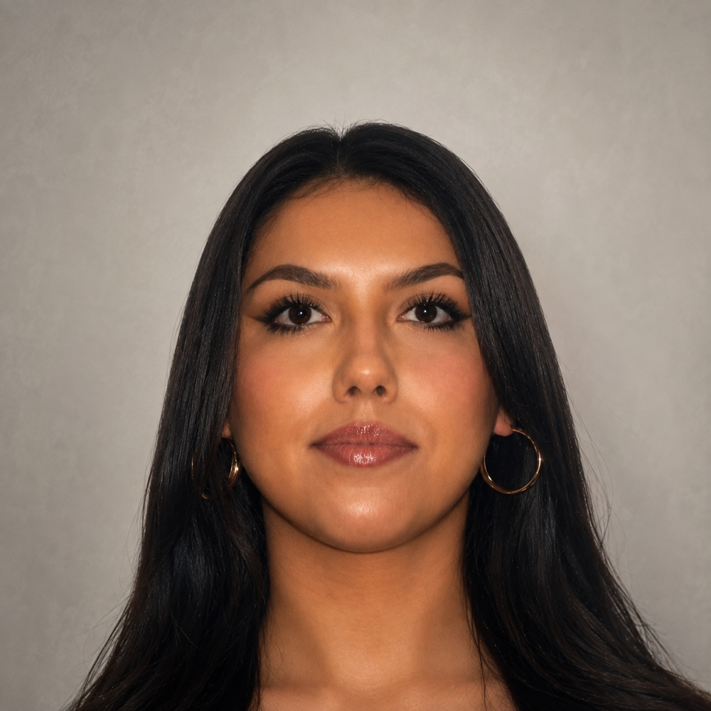 Alondra Flores at Hello Beautyyy in North Kansas City, MO