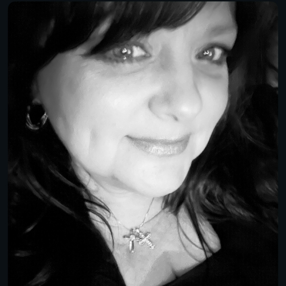 Lisa Bryant at Legends Hairdressing in Crossville, TN