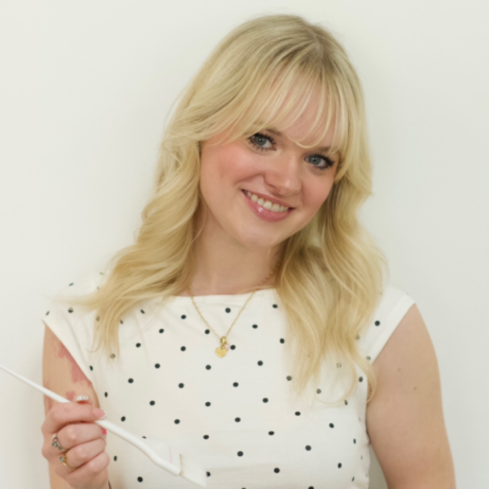 Lorelei Mischke at Salon Palomino in Edgewater, MD