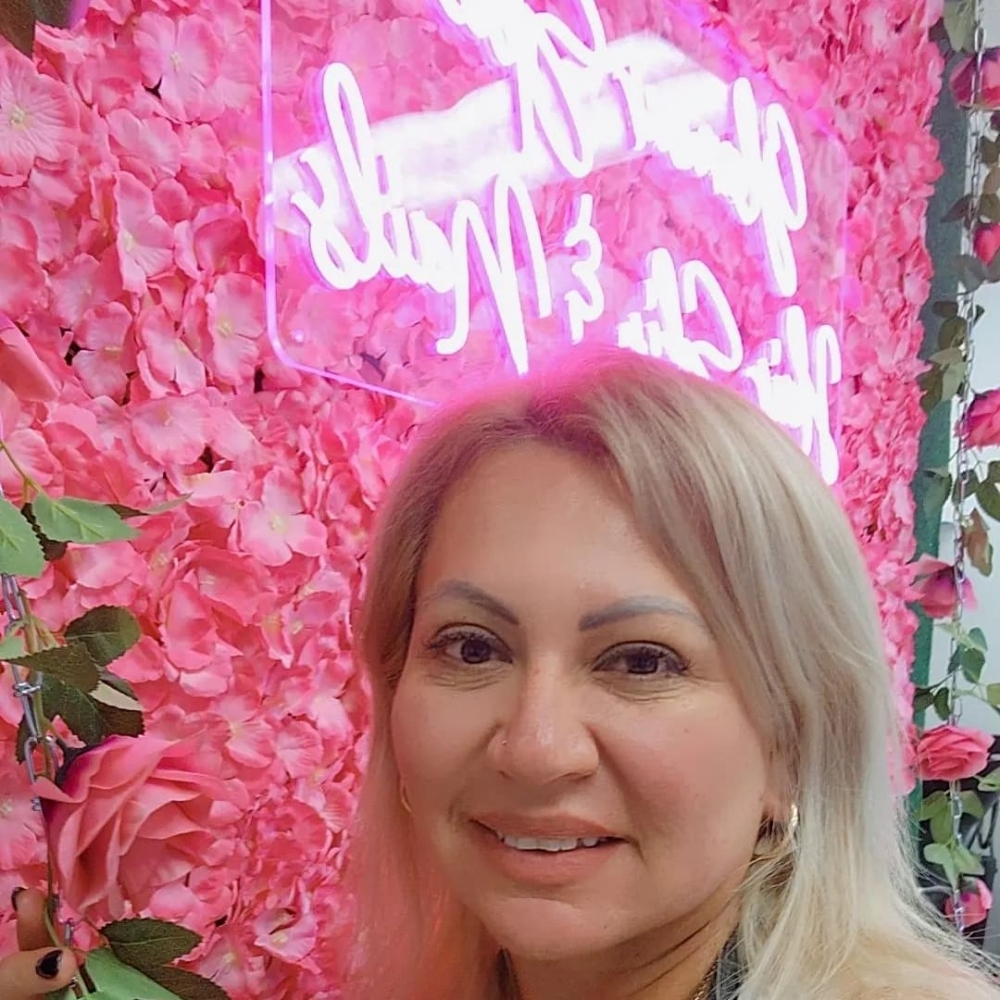 GLAMOUR SPA HAIR SKIN AND NAILS Karol Morales
