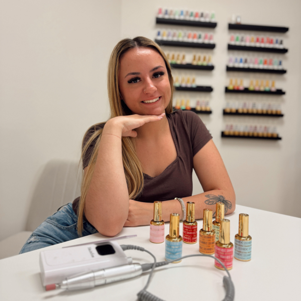 Kylie Byrd at Sunshine Lash Salon & Spa in Pasadena, MD