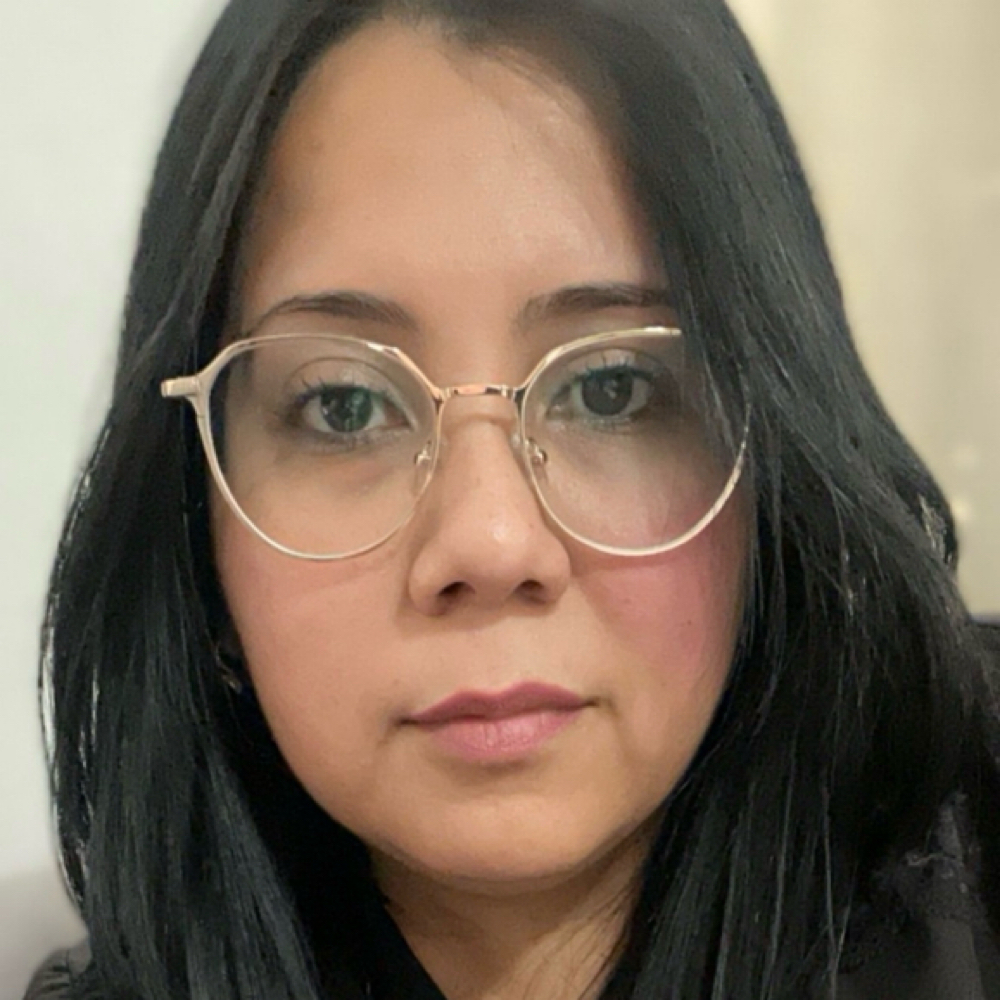 Karol Flores at Dominican beauty salon by alma in Miami, FL