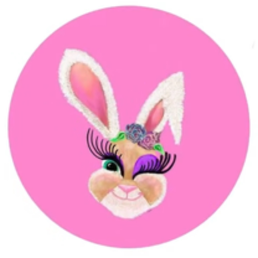 Kymberly 🍯🐰