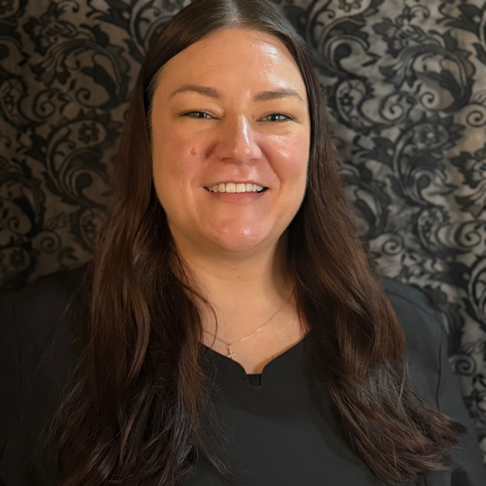 Nicole Shaver at Going Rogue Wax Studio LLC in Maryland Heights, MO