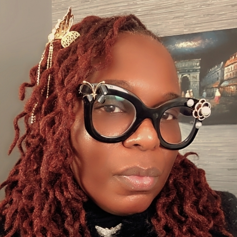 Alva Davis