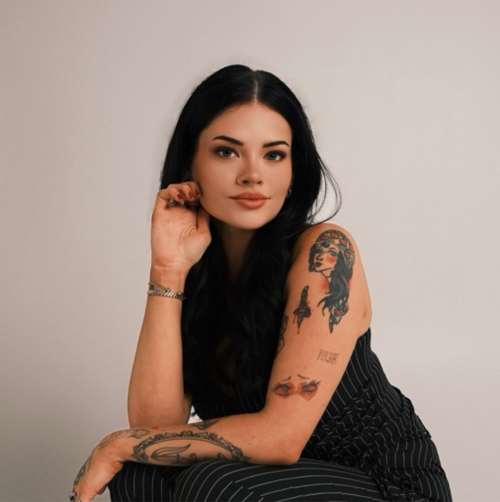 emmalee bulluck at Tandem Lash Society in Saint Petersburg, FL
