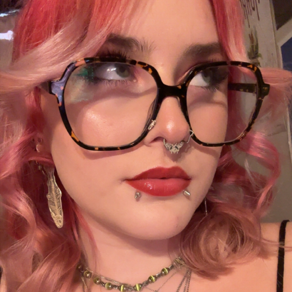 Kiera Crosley at Jade Nail Society in Bethany, OK