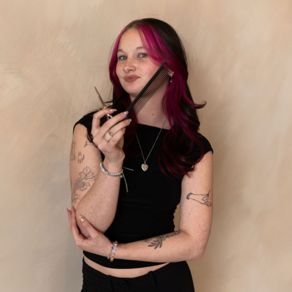 Haley Wicks at J & M Lounge in Loveland, CO
