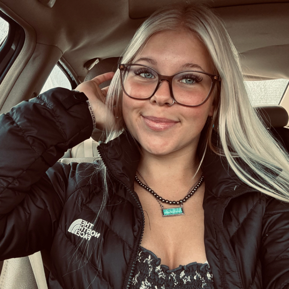 Cadence Brown at The Eagles Nest Salon & Spa in Eagle Point, OR