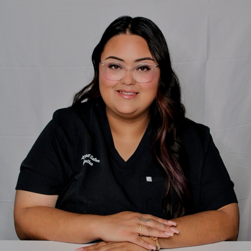 Cynthia Solorzano at Xo Nail Salon in Watseka, IL