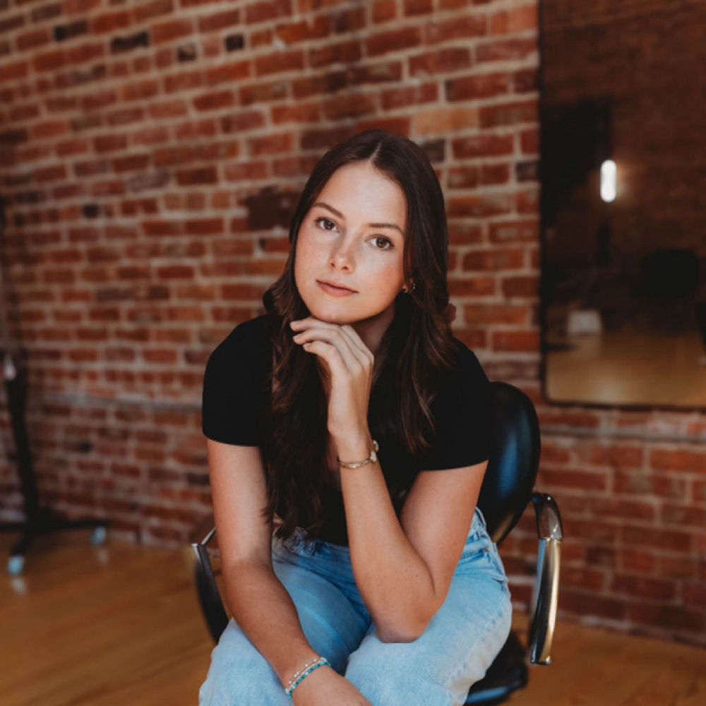 Vonni Yoder at BLOOM SALON in Dublin, GA